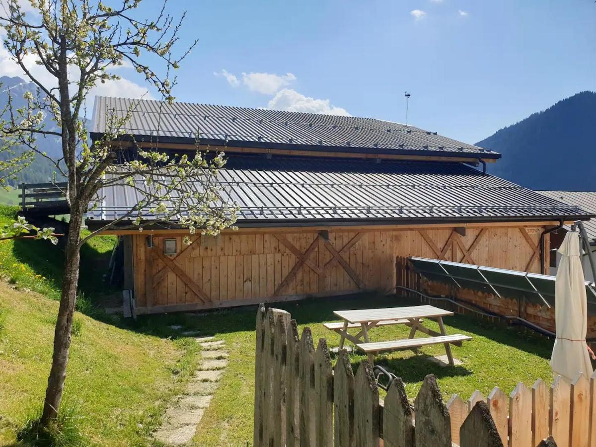 App. Monte Pore - Agriturismo La Majon 콜레 산타 루치아 외부 사진